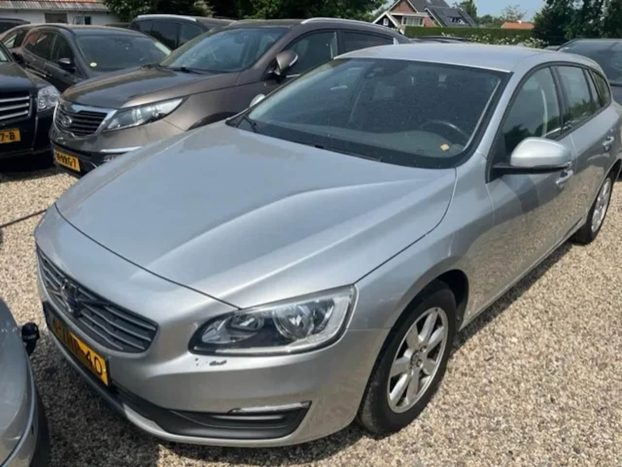 Volvo V60 - 1.6 D2 Kinetic 1.6 D2 Kinetic - AutoWereld.nl