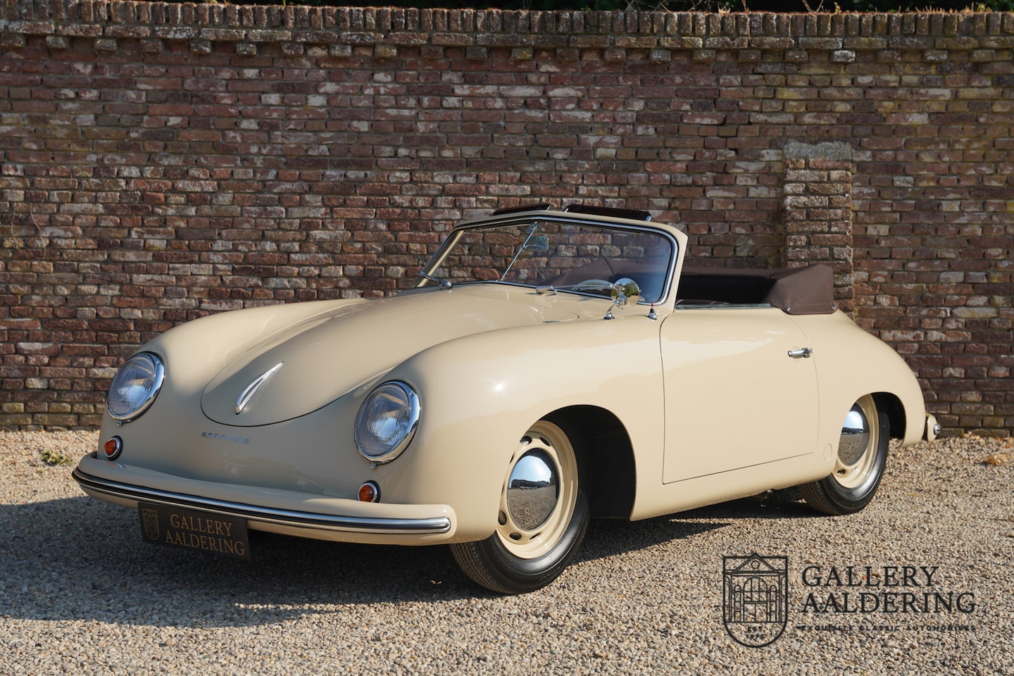 Porsche 356 - Pre-A Convertible TOP quality restored example! - AutoWereld.nl