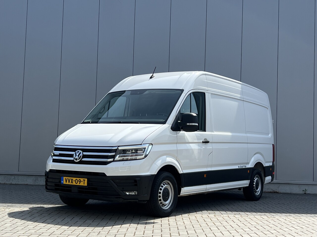 Volkswagen Crafter - e-Crafter L3H3 36 kWh Camera/Snellader/Stoelverwarming - AutoWereld.nl