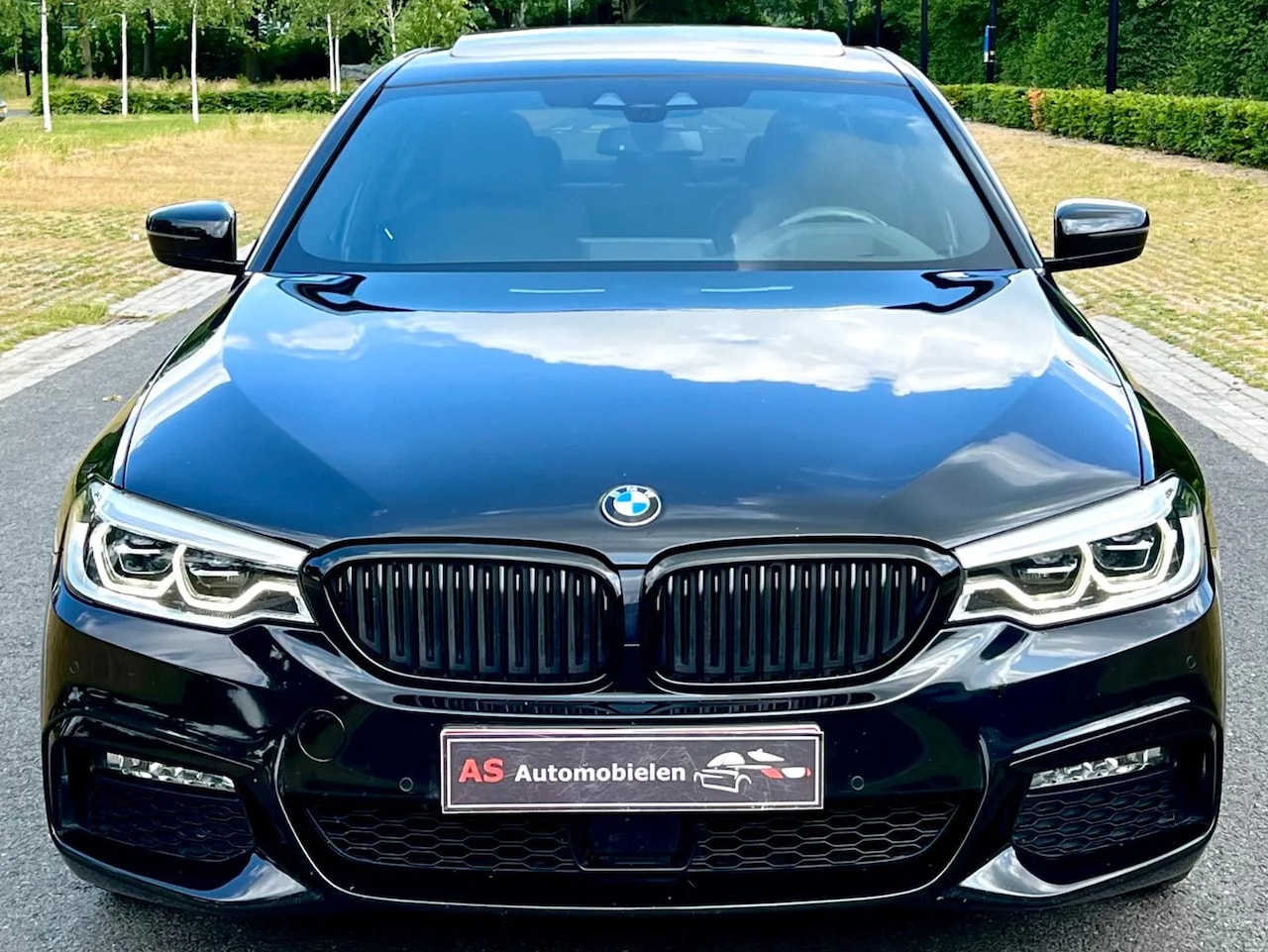 BMW 5-serie - 530e M Performance Rijk uitgerust dealer onderhouden - AutoWereld.nl