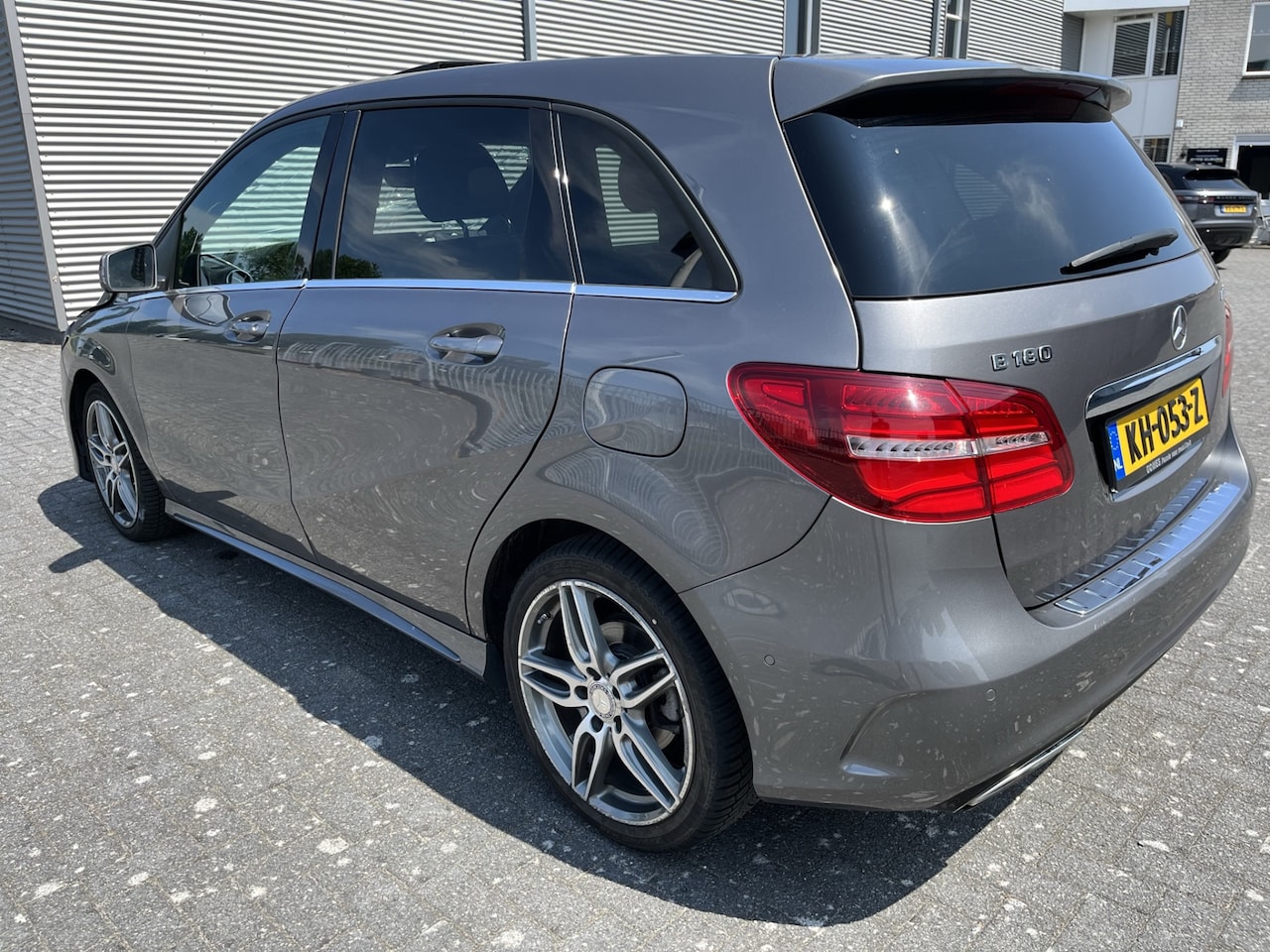 Mercedes-Benz B-klasse 180 Ambition AMG Automaat Panorama 2016 Benzine ...