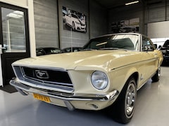 Ford Mustang - Schijfremmen, Stuurbekrachtiging, Automaat