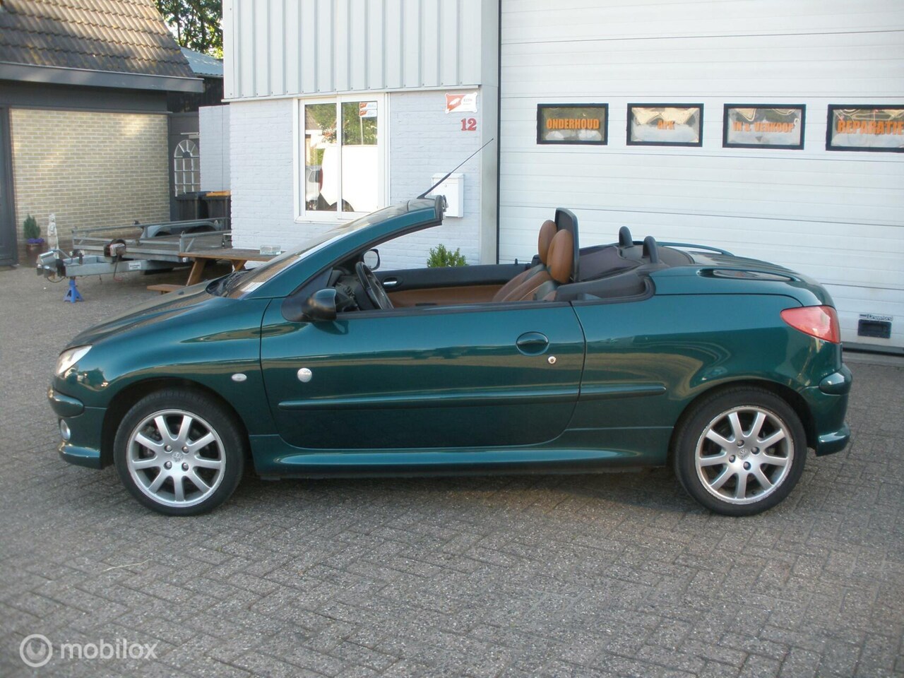 Peugeot 206 CC - 2 Roland Garros alu wielen leer intr nwe apk