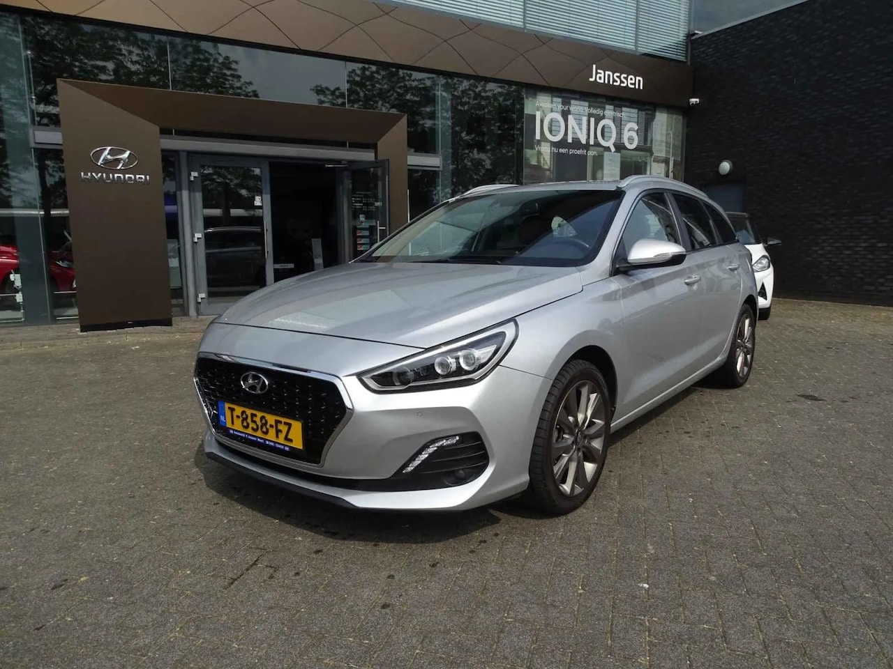 Hyundai i30 - 1.4 T-GDI Comfort 1.4 T-GDI Comfort - AutoWereld.nl