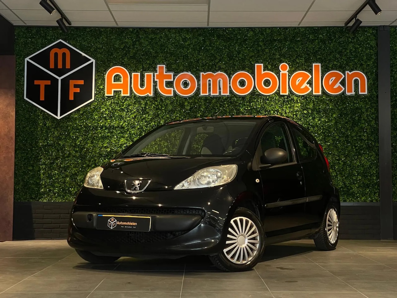 Peugeot 107 - 1.0-12V XR 1.0-12V XR - AutoWereld.nl