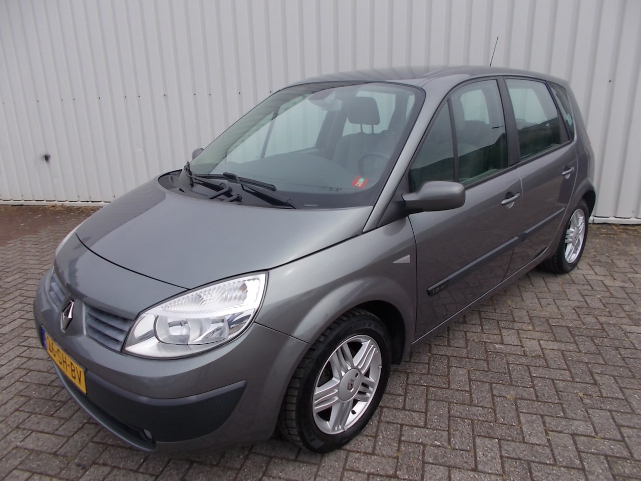 Renault Scénic - 1.6-16V Dynamique Comfort 1.6-16V Dynamique Comfort ( APK 02-01-2024 ) - AutoWereld.nl