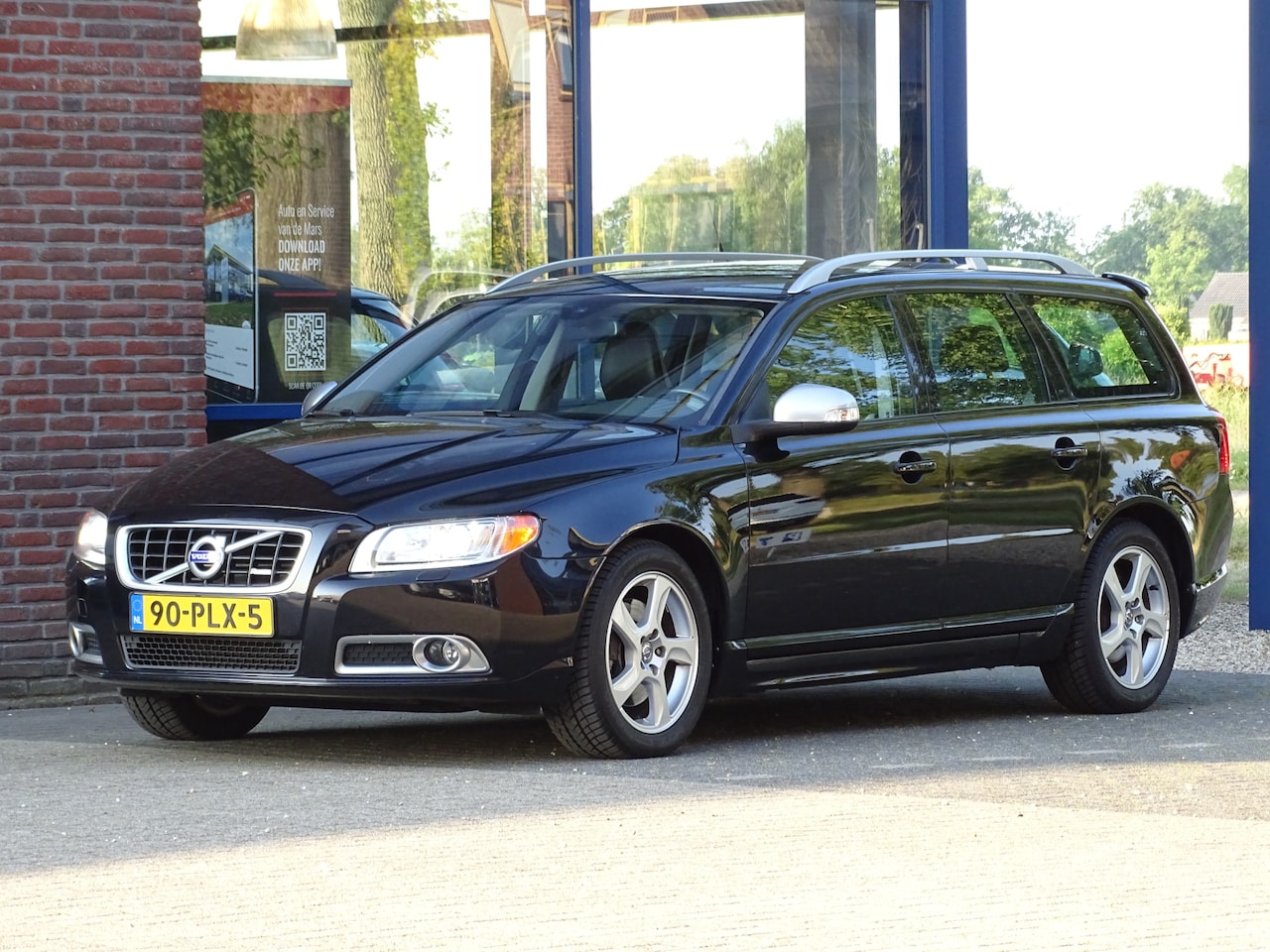 Volvo V70 - 2.0T R-Edition 2.0T R-Edition - AutoWereld.nl