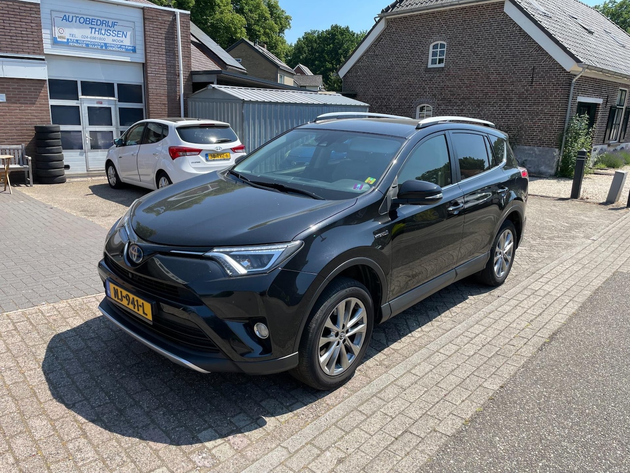 Toyota RAV4 - 2.5 Hybrid AWD Executive Business 2.5 Hybrid AWD Executive Business - AutoWereld.nl