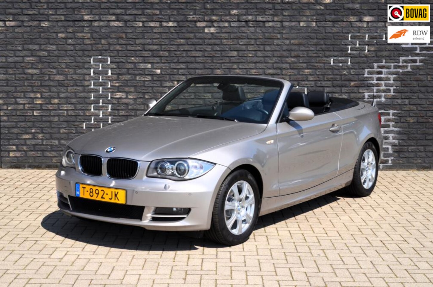 BMW 1-serie Cabrio - 120i / Stoelverwarming / Multifunctioneel stuur / Cruise control / Lederen bekleding | Sto - AutoWereld.nl