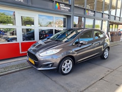 Ford Fiesta - 1.0 Style Ultimate / Navi / Parksens v+a Lm velg.all/in 12 mnd gar