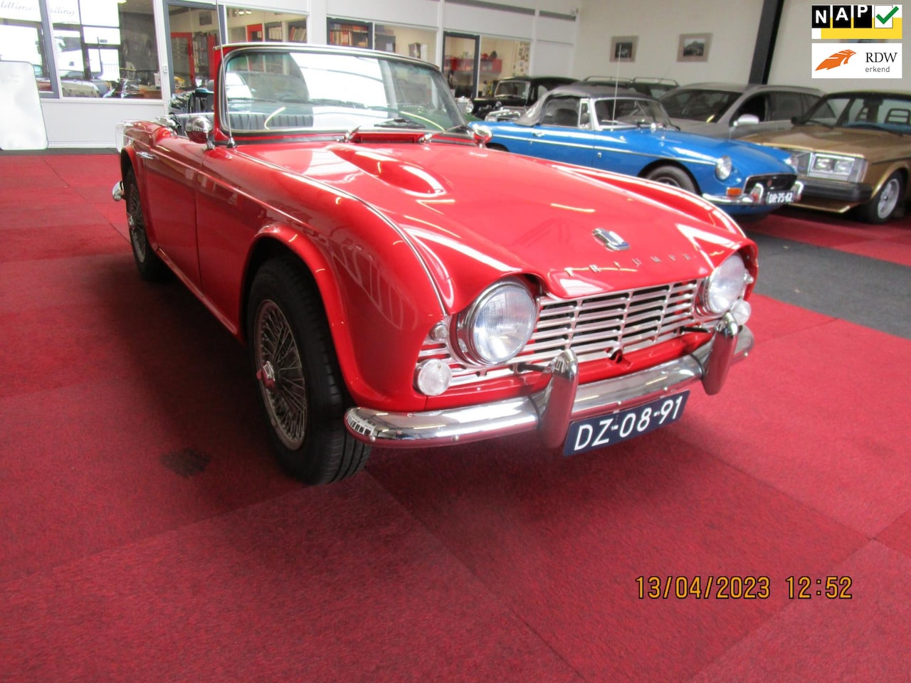 Triumph TR4 - in nieuwstaat - AutoWereld.nl