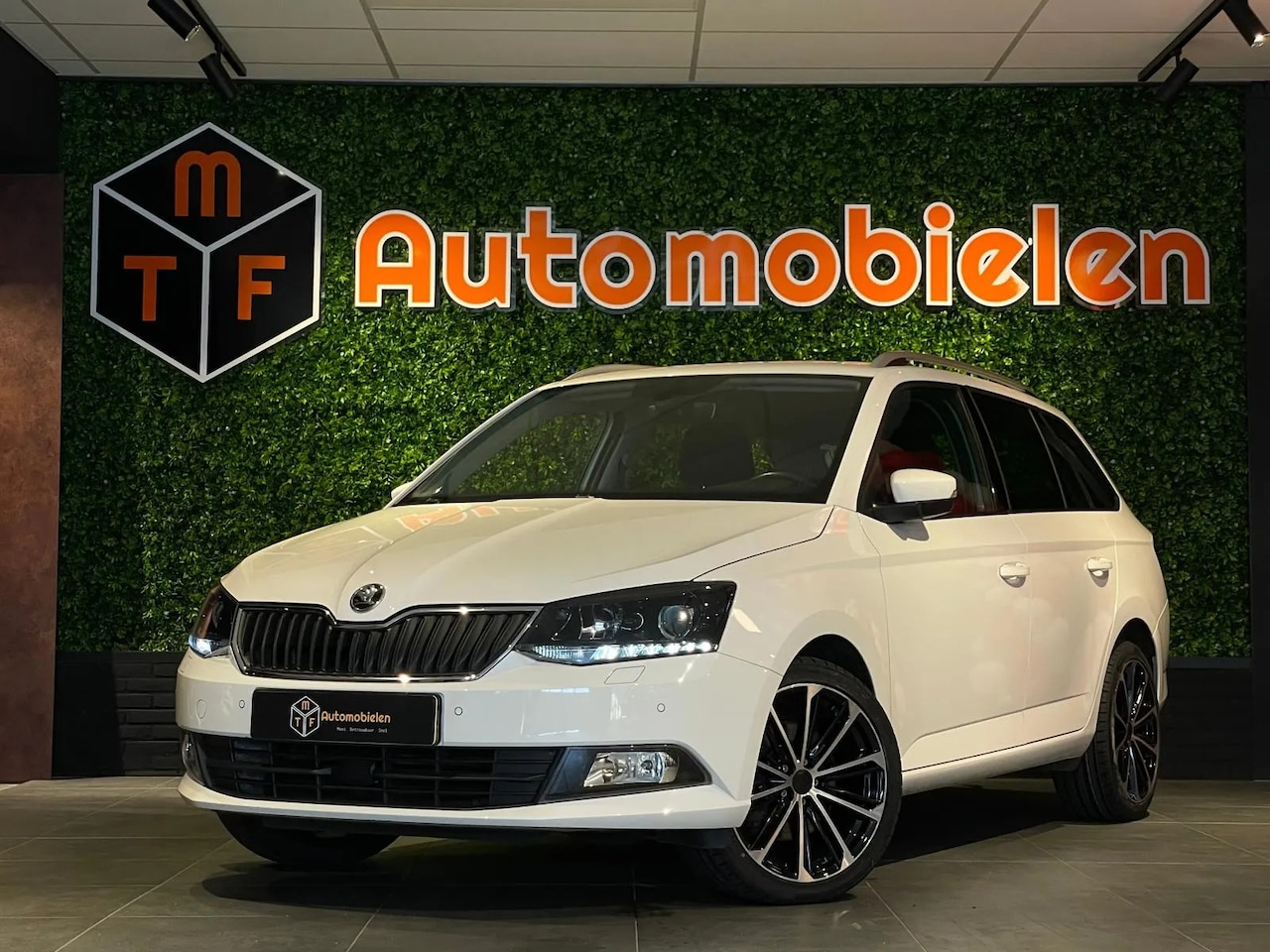 Skoda Fabia Combi - 1.0 TSI Style Business 1.0 TSI Style Business - AutoWereld.nl