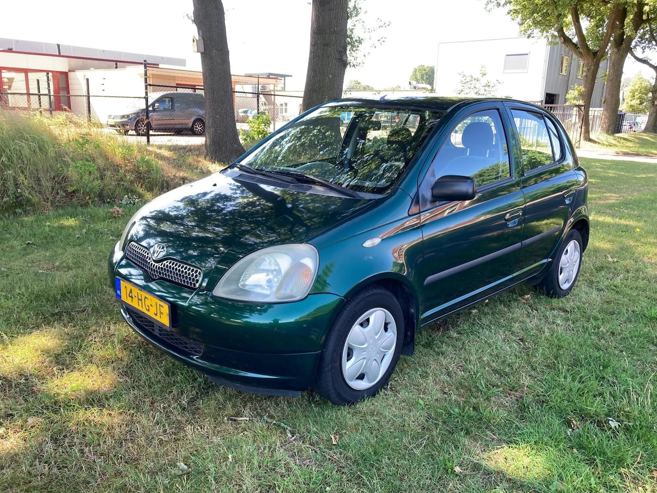 Toyota Yaris - 1.3-16V VVT-i Sol 1.3-16V VVT-i Sol 5Drs - AutoWereld.nl