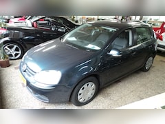 Volkswagen Golf - 1.6 FSI Sportline