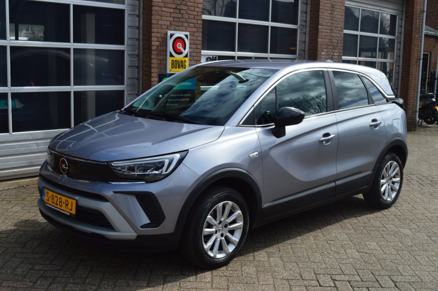 Opel Crossland - 1.2 Turbo Elegance 1.2 Turbo Elegance, Automaat, PDC, Camera, Led - AutoWereld.nl