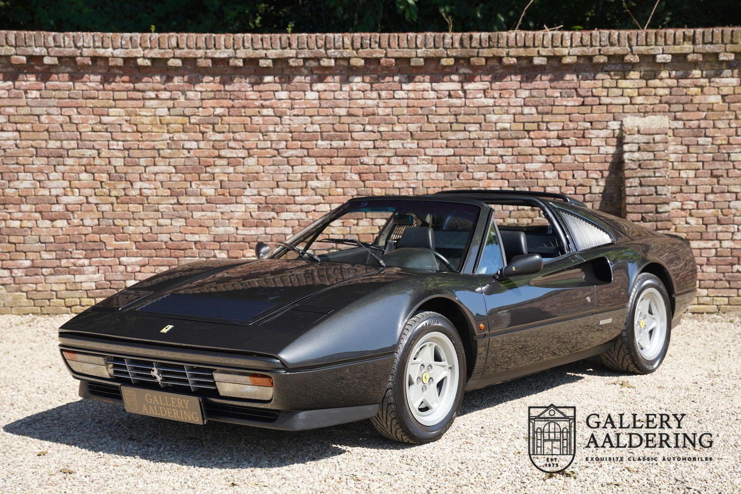 Ferrari 328 - GTS Full (Service) history, all books, stunning condition ! - AutoWereld.nl