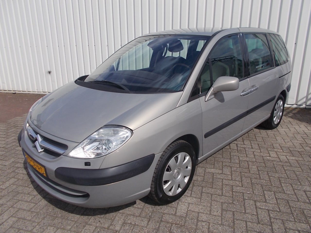 Citroën C8 - 2.2-16V Ligne Ambiance Suite 7 Pers. ( APK 30-11-2023 ) - AutoWereld.nl