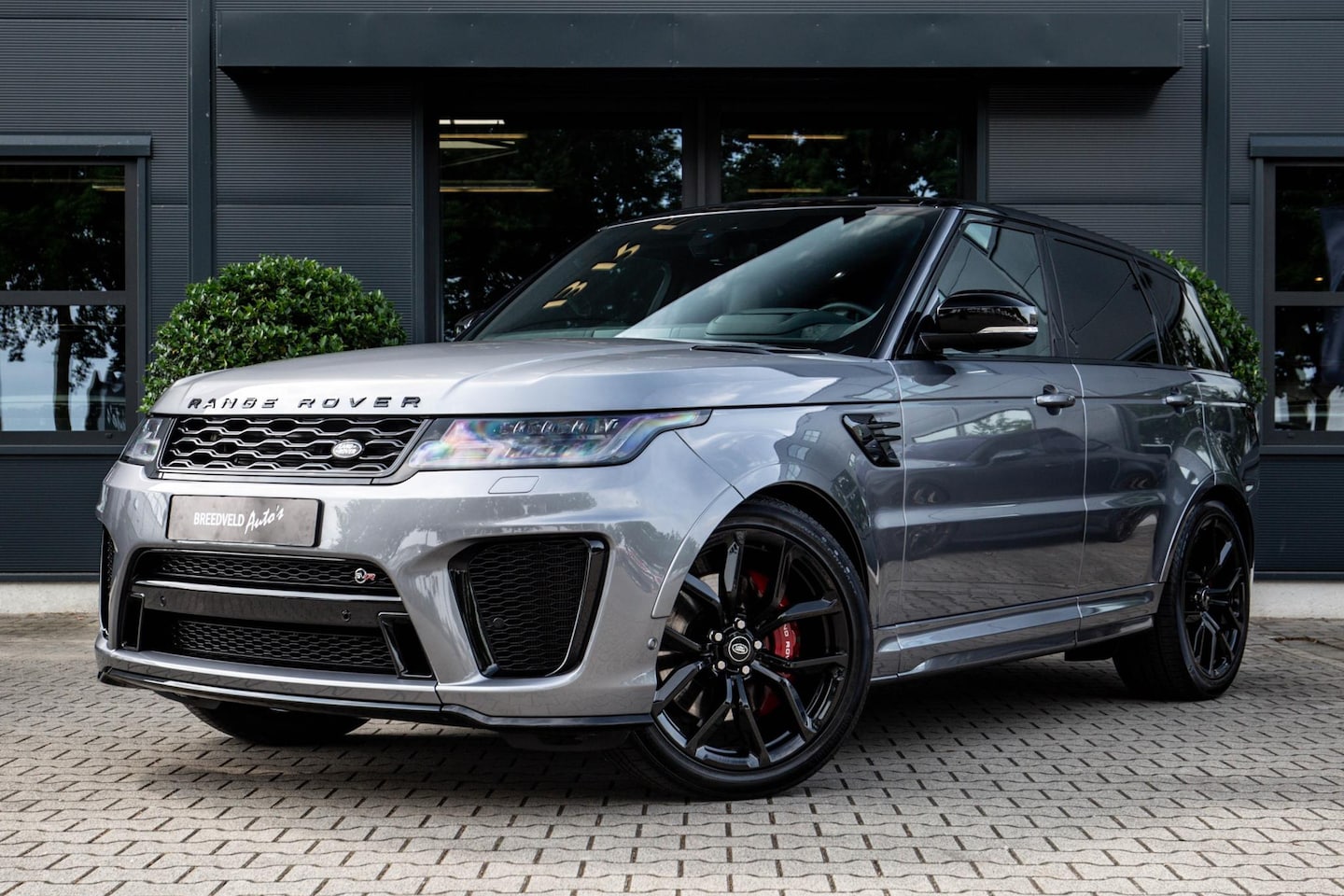 Land Rover Range Rover Sport - P575 SVR Panorama, Trekhaak - AutoWereld.nl