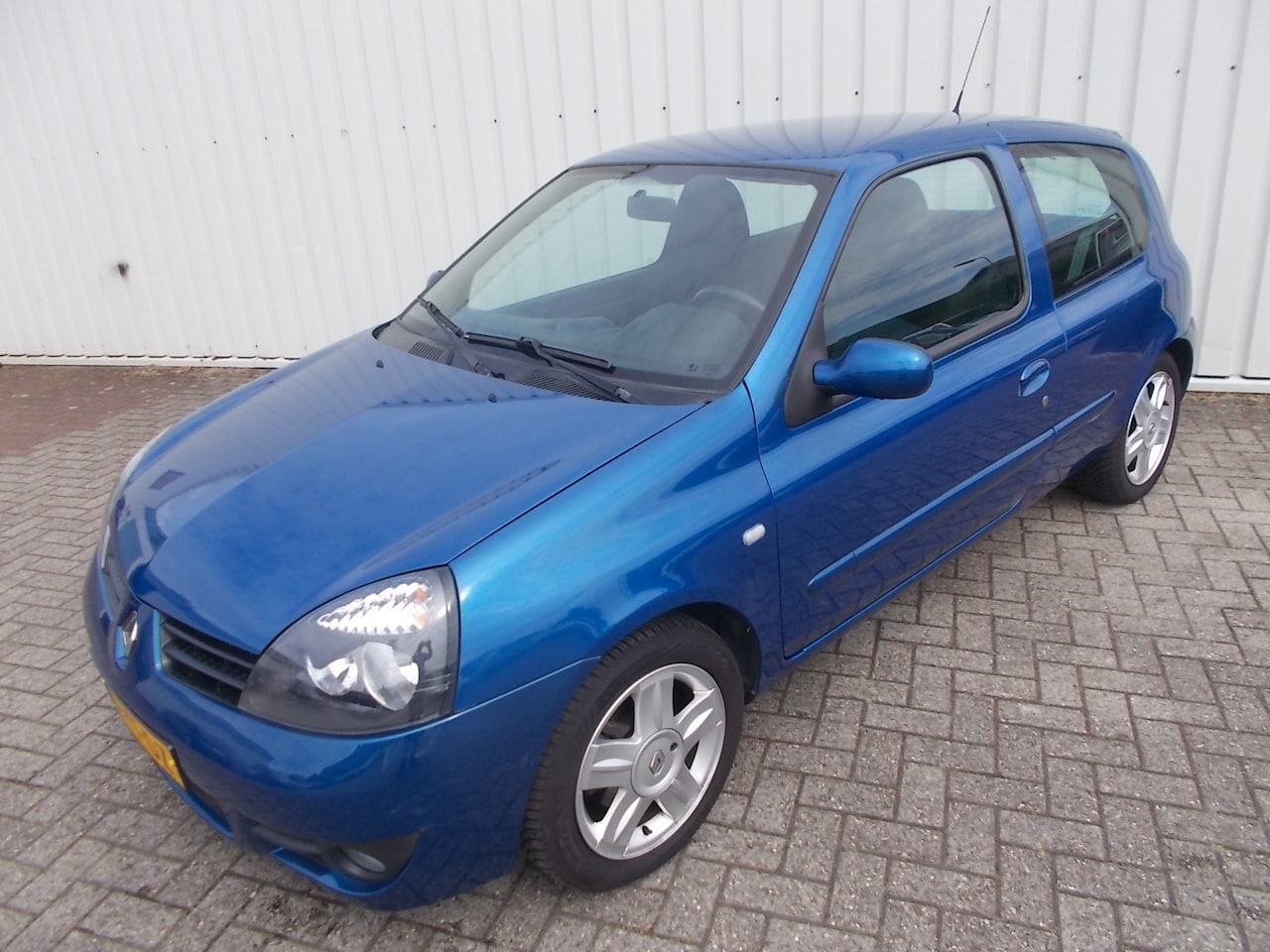 Renault Clio - 1.4-16V Authentique Basis 1.4-16V Authentique Basis ( PRINS LPG G3 GASINSTALLATIE ) - AutoWereld.nl