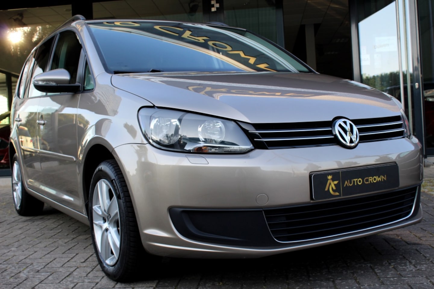 Volkswagen Touran - 1.2 TSI Trendline 7-persoons BJ.2011 - AutoWereld.nl