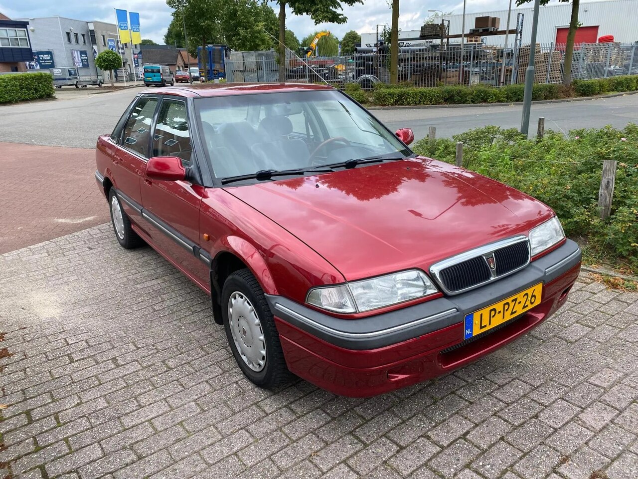 rover-400-414-si-sedan.jpg