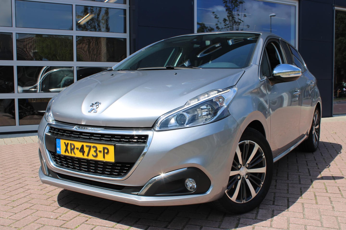 Peugeot 208 - 1.2 PT Allure 110 PK - AutoWereld.nl