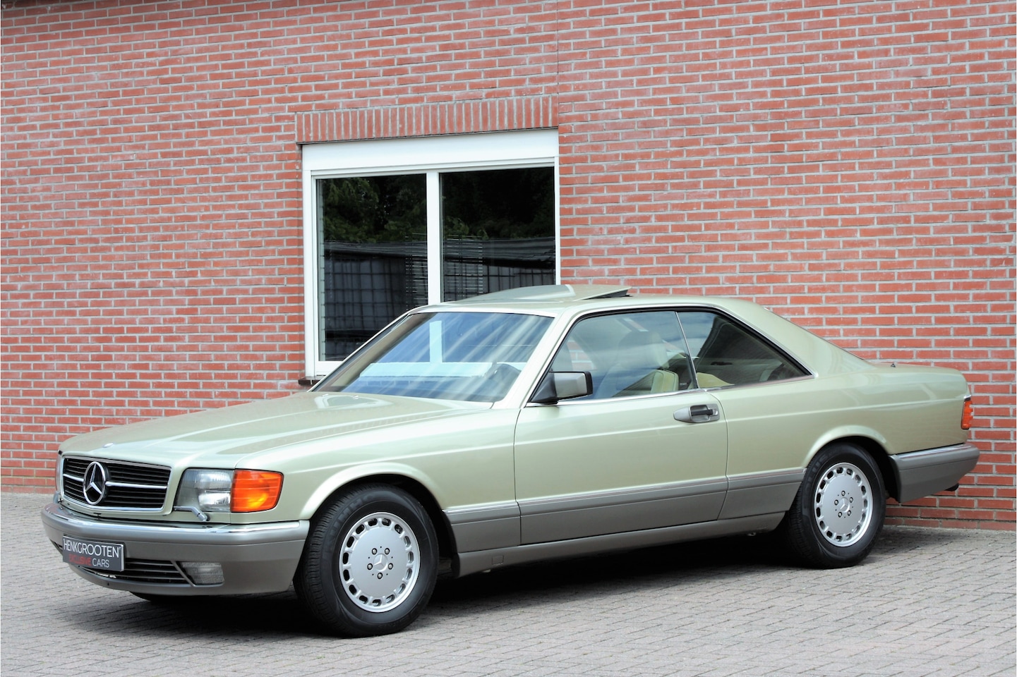 mercedes-benz-s-klasse-560-sec-w126-104-000-km.jpg