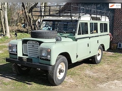 Land Rover Defender - Serie 3, 2.6 ltr, benzine, met werk, zeldzaam