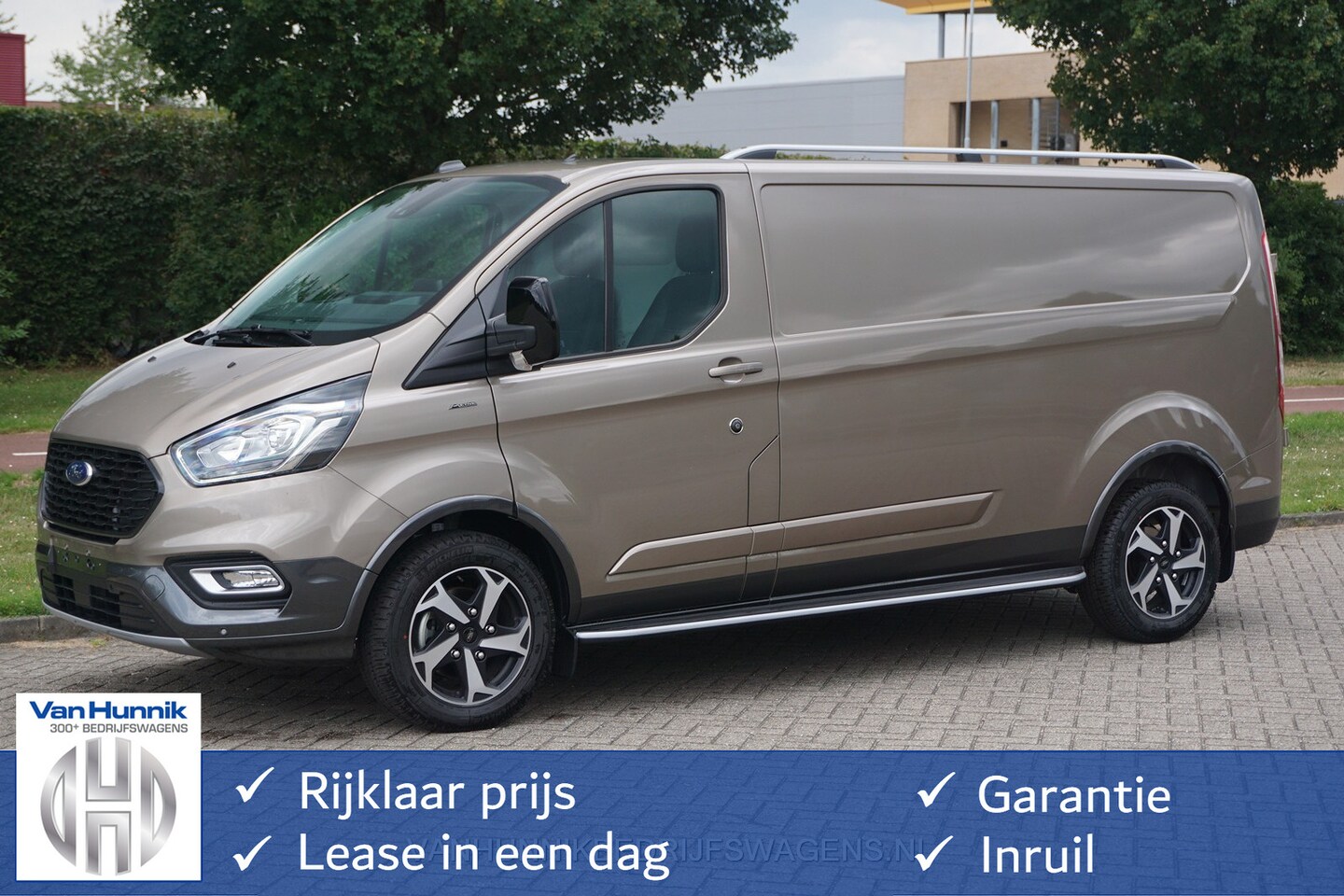 Ford Transit Custom - 300L Active 130PK Airco, Apple CP/Android Auto / Camera, 17"LM!! NR. - AutoWereld.nl