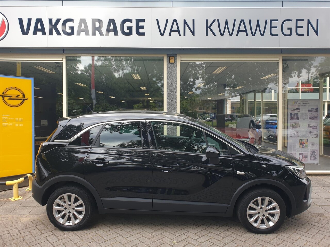 Opel Crossland - 1.2 130pk AUTOMAAT NAVI L.M. VELGEN - AutoWereld.nl