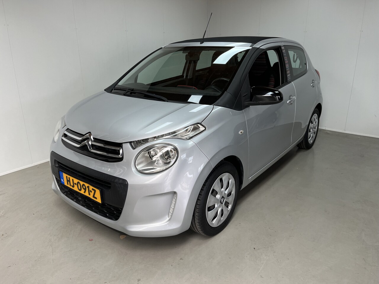 Citroën C1 - 1.2 PureTech Airscape Shine Cabrio Dealer onderhouden - AutoWereld.nl