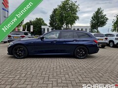 BMW 3-serie Touring - 330i M-Sport|High Executive|Laser|Panoramadak|Leer|Head-up| Liefhebber uitvoering