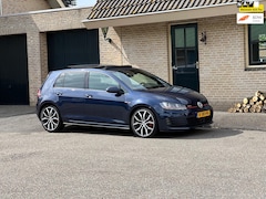 Volkswagen Golf - 2.0 TSI GTI DSG | PANO | ACC | STANDKACHEL