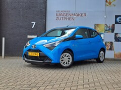 Toyota Aygo - 1.0 VVT-i X-Play | APPLE CARPLAY & ANDROID AUTO | AIRCO |