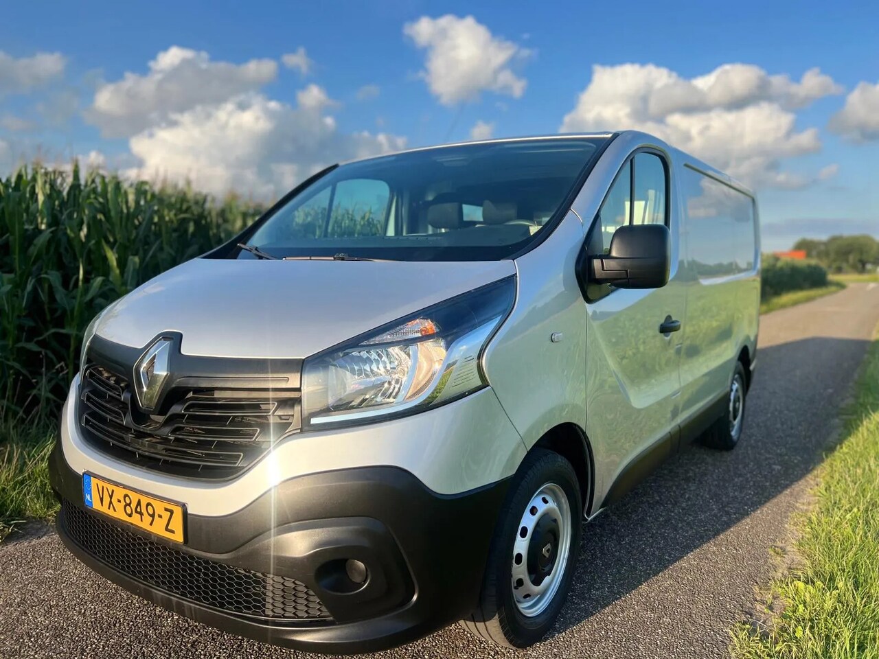 Renault Trafic - 1.6 dCi T27 L1H1 Comfort 1.6 DCI T27 L1H1 COMFORT - AutoWereld.nl