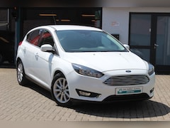 Ford Focus - 1.5 Ecoboost Titanium 150PK Navigatie, LM Velgen, Automaat