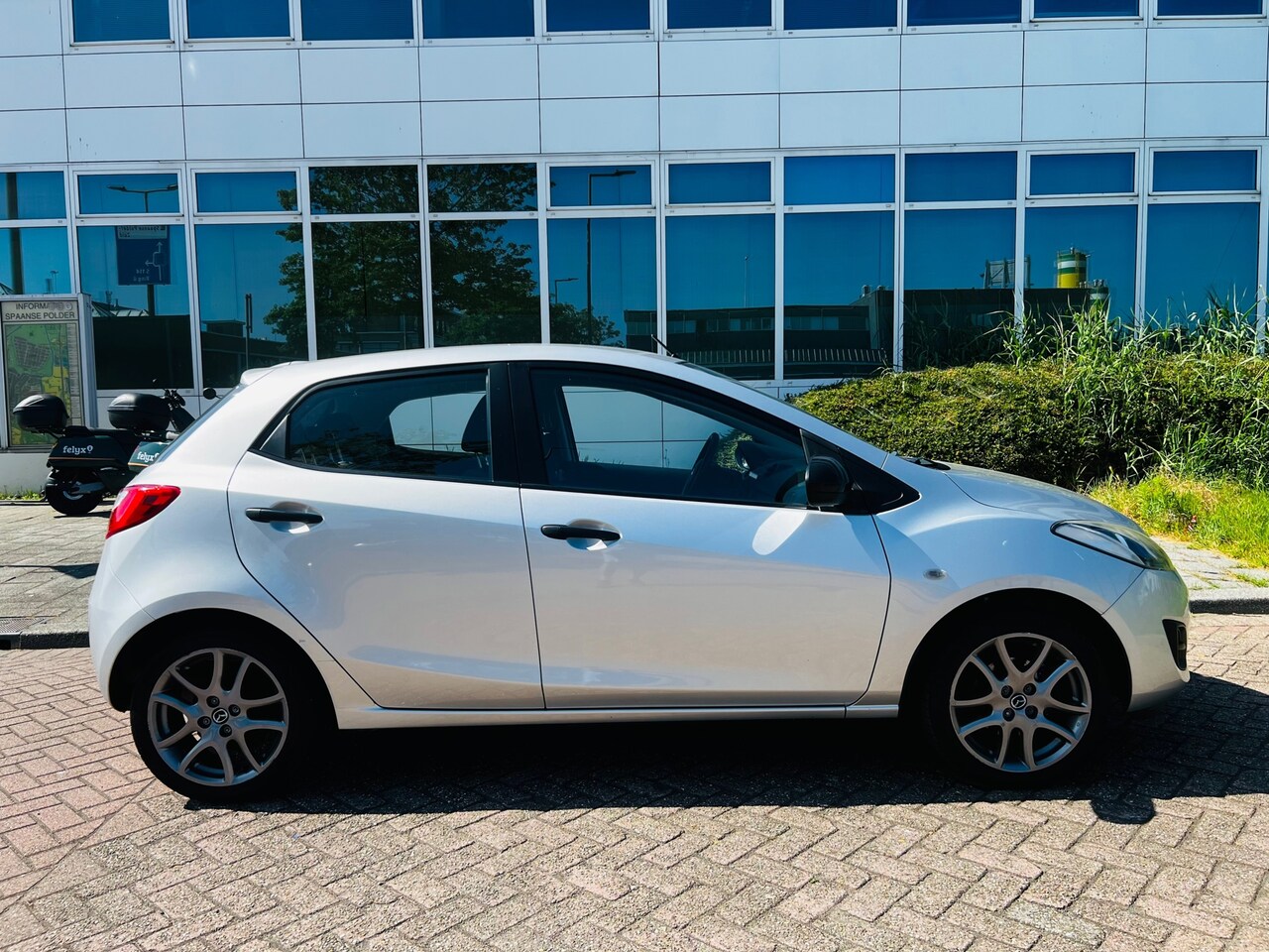 Mazda 2 - 1.3 BIFUEL Cool 1.3 BIFUEL Cool - AutoWereld.nl