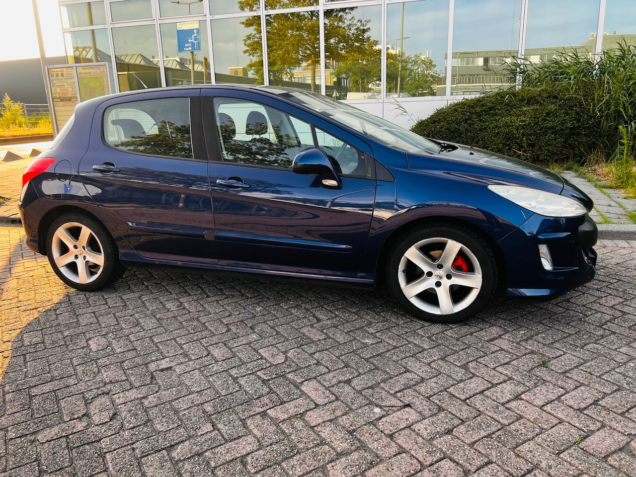 Peugeot 308 - 1.6 VTi XS AUTOMAAT/ PANORAMADAK/ APK 23-05-2024 - AutoWereld.nl