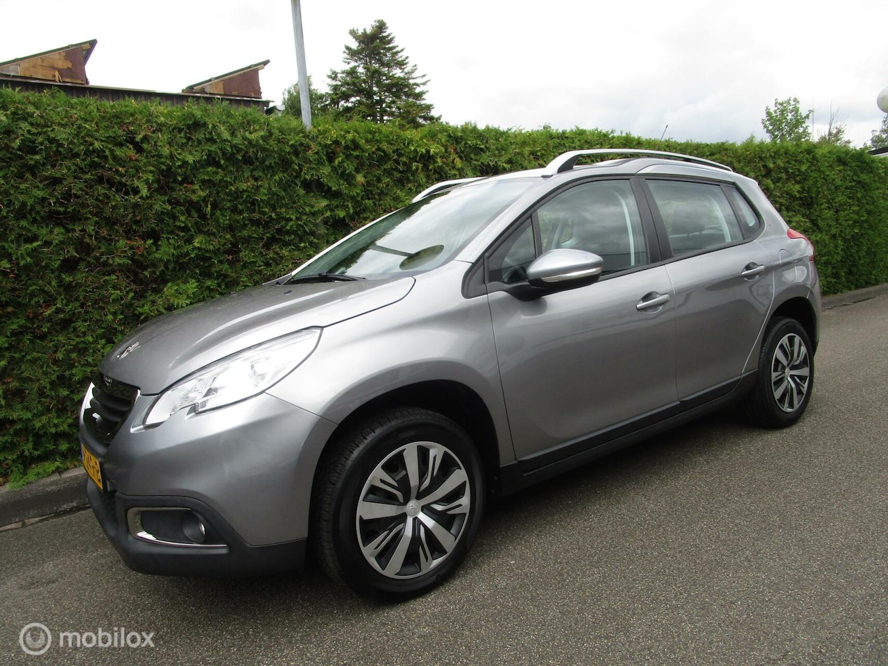 Peugeot 2008 - 1.2 VTi ACTIVE - AIRCO - TREKHAAK - AutoWereld.nl