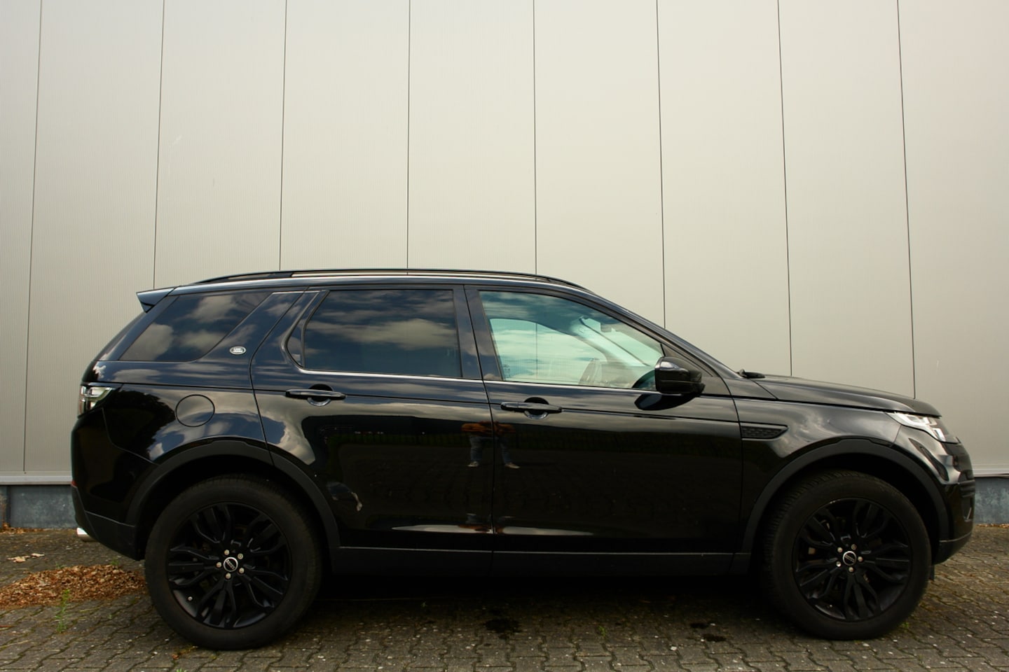 Land Rover Discovery Sport - 2.2 TD4 HSE 7 ZITS - AutoWereld.nl