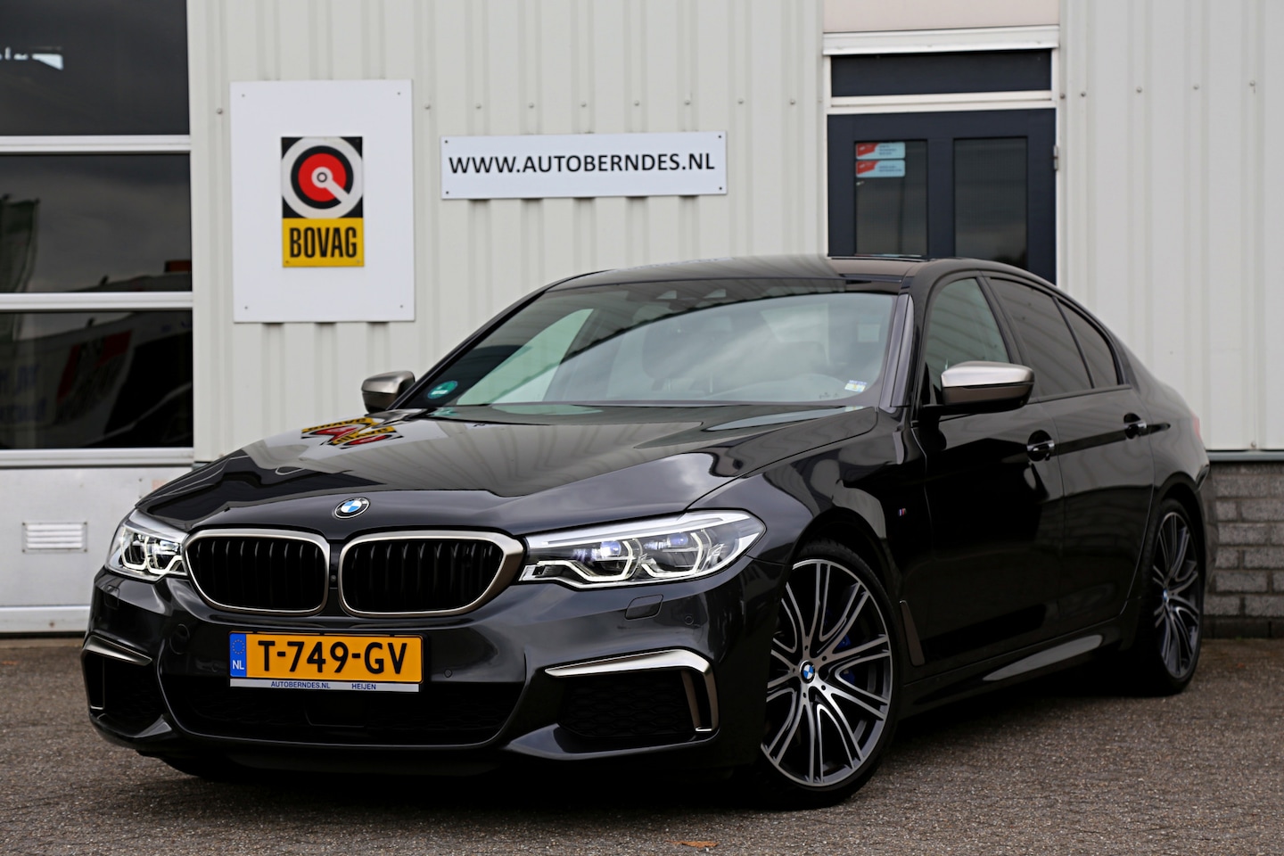 BMW 5-serie - M550i V8 462PK xDrive High Executive*Perfect BMW Onderh.*Bowers&Wilkins Diamond/Co-Pilot P - AutoWereld.nl