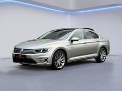 Volkswagen Passat - 1.4 TSI GTE Origineel NL NAP/Apple Carplay/Panodak/Adapt. Cruise Contr./Virtual Cockpit/Le