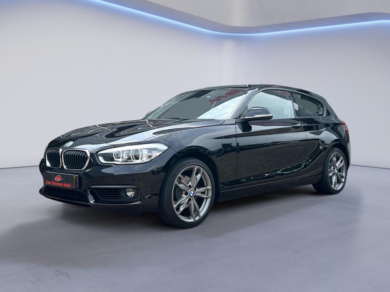 BMW 1-serie - 120i 184PK Airconditioning, 18'' Lichtmetalen velgen, Stoelverwarming, Navigatiesysteem, M - AutoWereld.nl