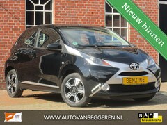 Toyota Aygo - 1.0 VVT-i x-clusiv clima/camera/navi/1 eigen./garantie