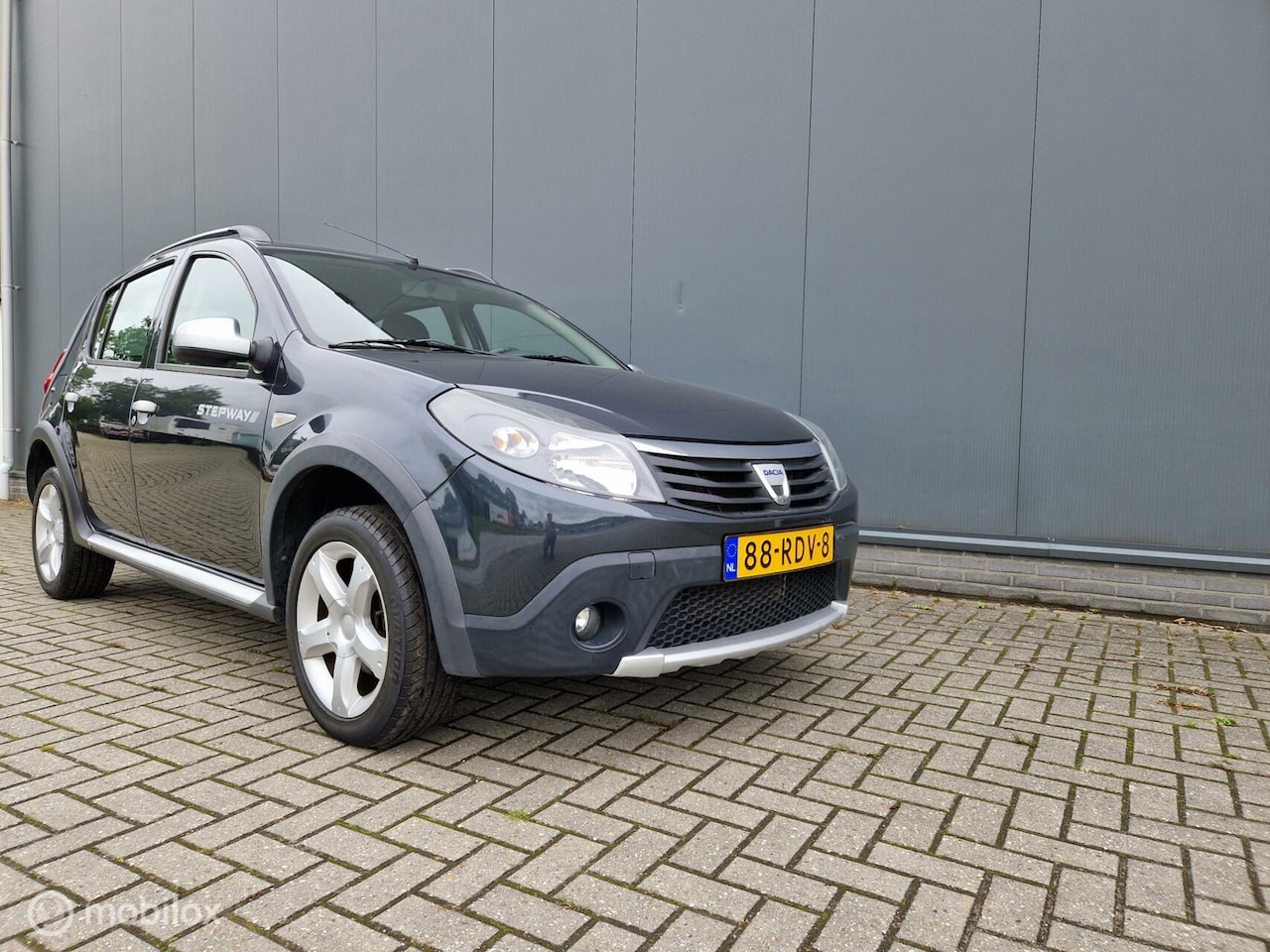 Dacia Sandero Stepway - 1.6 - AutoWereld.nl