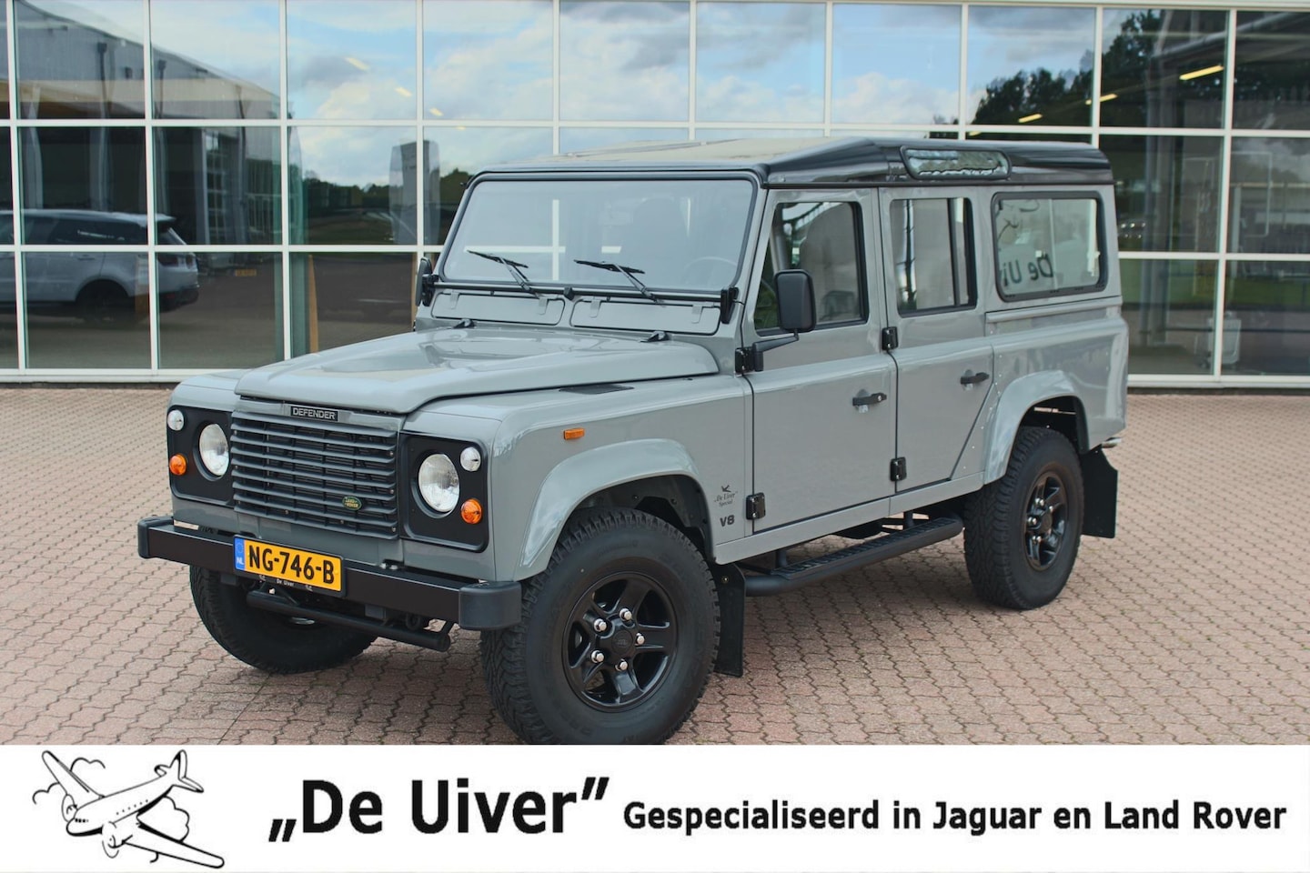 Land Rover Defender - 3.5 V8 ST WGN 110 4WD "De Uiver" Special Volledig gerestaureerd/ originele km stand/  NL-k - AutoWereld.nl