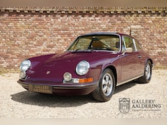 Porsche 911 - Urmodell 2.4 E Ölklappe Ordered new from the factory with the leather-trimmed four-bar ste