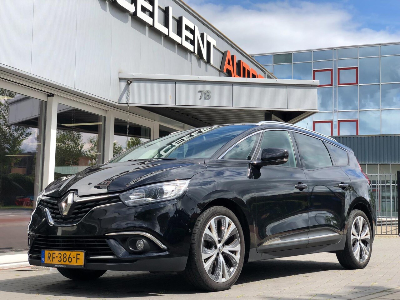 Renault Grand Scénic - 1.5 dCi Intens 7p. - Panoramadak - AutoWereld.nl