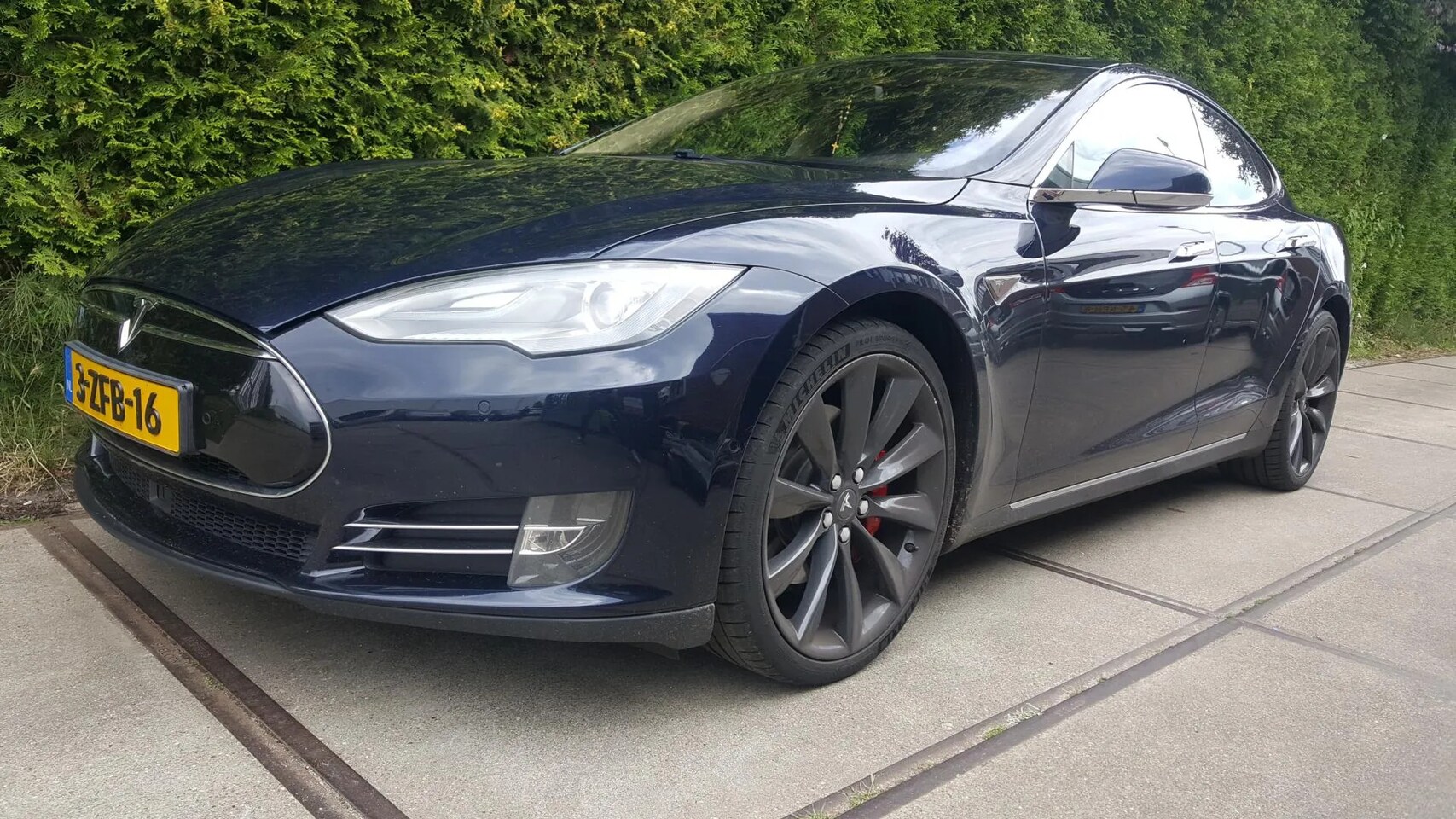 Tesla Model S - MOTORS 85 Performance - AutoWereld.nl