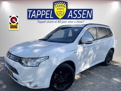 Mitsubishi Outlander - 2.0 PHEV Instyle Trekhaak/ Leer/ Automaat/ Camera